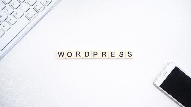 WordPressと無料ブログの良し悪しを比較する