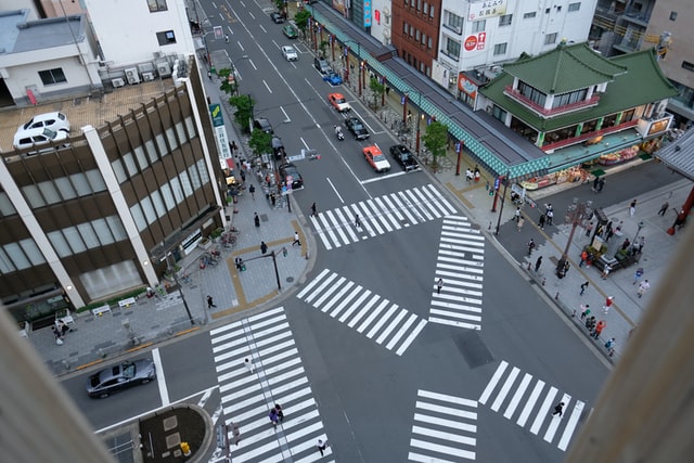 情報を足で稼ぐ【ネットだけではない】